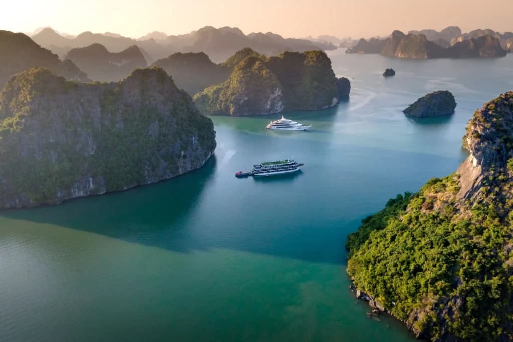 Cruise ship in Ha Long Bay, Vietnam